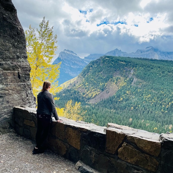 Meet your Posher, Casey - Picture 1 of 1